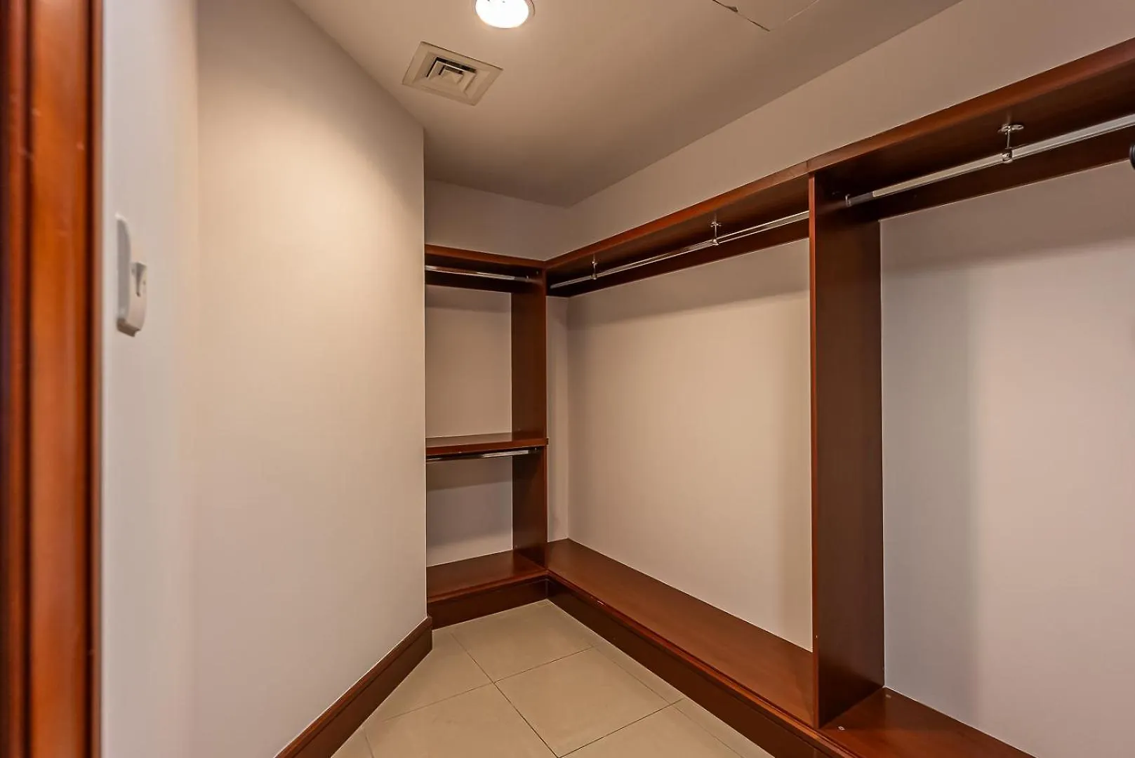 Elegant 1Bdr Apartment In Palm Jumeirah View I Golden Mile Dubai