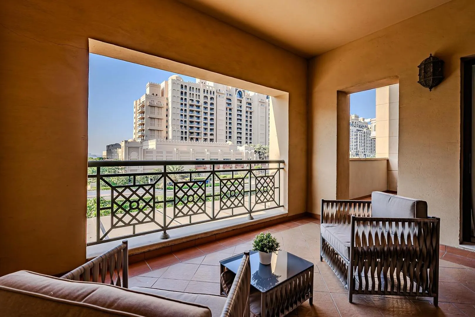 Elegant 1Bdr Apartment In Palm Jumeirah View I Golden Mile Dubai